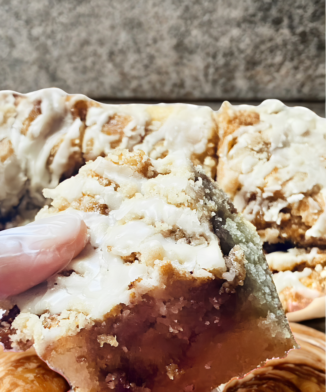 Cinnamon Roll Cake (1 slice)
